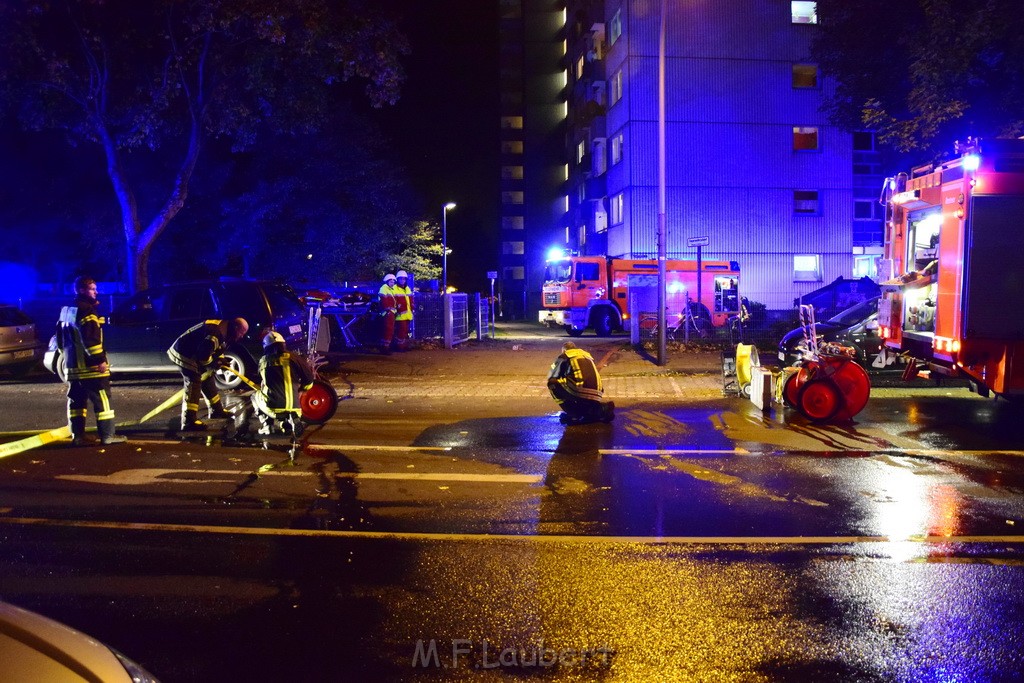 Feuer 2 Koeln Porz Finkenberg Steinstr Konrad Adenauerstr P21.JPG - Miklos Laubert